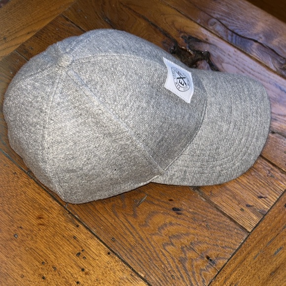 Express Cap - Picture 4 of 8